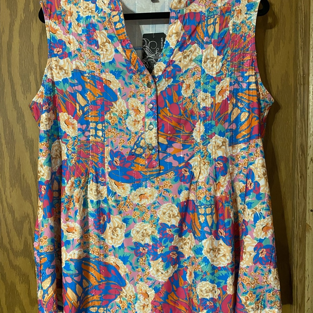Ava & Grace Women’s Sleeveless V-Neck Floral Sequin Blouse Size 1X NWT